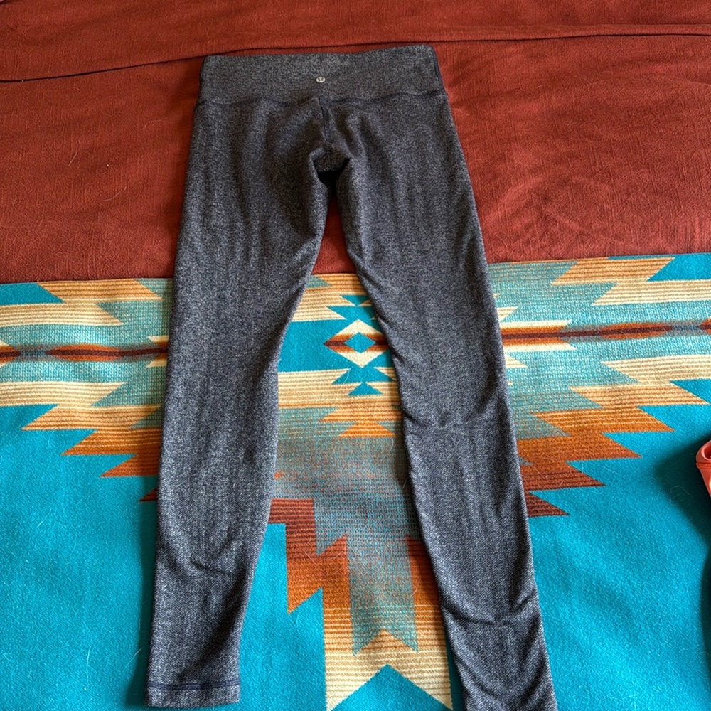 Lululemon rare herringbone, leggings, size 6